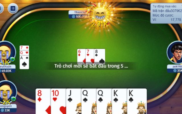 Tiến lên miền Nam được biết đến là một trong nhiều trò chơi phổ biến và cực kì hấp dẫn. Đã Thu hút được rất nhiều anh em đến chơi bài đổi thưởng. Có khá nhiều những quy luật chơi rất đặc biệt. Tuy nhiên vẫn còn khá nhiều người vẫn chưa biết được rõ về bộ môn này. Vậy câu hỏi thắc mắc ở đây là 5 đôi thông có tới trắng không? Số điểm người thắng trắng nhận được sẽ là như thế nào? Dưới đây là một số thông tin về quy luật đặc biệt này.
Quy luật thắng trắng là gì?
Trong bài tiến lên miền Nam, quy luật thắng trắng được định nghĩa là khi người được cho là thắng mà không cần bắt đầu hoặc không cần chơi ván bài. Kết quả thắng trắng này được quy định bởi vì người tham gia đã nắm trong tay những lá bài theo nhóm quy định sau: 6 đôi, tứ quý hai,... mà không cần thiết phải tiếp tục chơi ván đấu. Khi bắt đầu vào chơi bài tiến lên miền Nam này, quy luật thắng trắng được coi là quy luật cơ bản nhất mà bất kì ai cũng phải biết.

Giải thích chi tiết về quy luật thắng trắng
Khi bạn đã thắng trắng đồng nghĩa với việc bạn sẽ được nhận lại toàn bộ số tiền mà mọi người chơi còn lại đã bỏ ra trên bàn đó. Ván đấu sẽ được khép lại nhanh chóng để một ván bài mới được mở ra.
Tiến lên miền Nam là một loại game bài có lịch sử rất lâu về trước. Theo dòng chảy của thời gian thì nhiều quy luật cũng đã được thay đổi ít nhiều và cũng tùy vào mỗi vùng khác nhau. Tuy nhiên quy luật thắng trắng cũng luôn được áp dụng như thế. 
Vậy cùng tìm hiểu 5 đôi thông có tới trắng không?
Chúng tôi xin được thắng định một lần nữa nếu bạn còn đang thắc mắc rằng 5 đôi thông có thắng trắng không thì câu trả lời là có. Đây chắc chắn là một trường hợp mà bạn hoàn toàn sẽ thắng. Điều kiện cần thiết chính là bạn phải có 5 đôi bài có giá trị liền nhau như đôi 3, đôi 4, đôi 5, đôi 6, đôi 7.
Trong những hợp bạn có được 5 đôi thông trong tay sẽ khiến bạn cảm thấy tự tin hơn rất nhiều. Do đó mà bạn không chỉ nhanh chóng giành chiến thắng mà còn nhận về số tiền rất lớn.
Những trường hợp khác được thắng trắng trong tiến lên miền Nam
Chắc hẳn vẫn còn khá nhiều người sau khi đã biết được cơ bản về 5 đôi thông có tới trắng không thì sẽ muốn viết thêm còn những trường hợp nào ngoại lệ nữa không.
Khi chơi bài tiến lên miền Nam, ở quy luật tới trắng, các người chơi sẽ có được phần thắng lớn nếu như đang sở hữu các nhóm bài như dưới đây:
  Người chơi sẽ tới thắng trong trường hợp nắm trong tay một sảnh rồng. Sánh rồng ở đây chính là một bộ bài có chuỗi nhiều giá trị khác nhau đi từ lá số 3 đến lá heo.
Nếu người tham gia nào may mắn có được 4 con heo thì chắc chắn sẽ giành được phần thắng.
Vào ván bài đầu tiên, người chơi sở hữu được bộ tứ quý 3 cũng sẽ được mọi người xem là tới trắng.

Tham khảo một số trường hợp được thắng trắng 
Nếu người tham gia có cho mình tới 6 đôi thì cũng được xem là đã tới trắng.  Ở trường hợp này sẽ không bắt buộc người chơi phải có cho mình 6 đôi với thứ tự liên tiếp hoặc ngẫu nhiên.
Các người tham gia trò chơi sẽ có được cơ hội thắng trắng trong trường hợp có được 13 quân bài có màu sắc giống nhau, dù cho là mù đen hay màu đỏ thì sẽ đều thắng.
Các anh em nên nắm được một số lưu ý sau, một số trường hợp tới thắng nếu chơi bài tiến lên miền Nam. Anh em cần phải sắp xếp một số nhóm bài đó một cách khoa học để có cho mình chiến thắng và nhận được số tiền thưởng hấp dẫn.
Một vài công thức tính điểm theo luật tới trắng
Các công thức tính điểm này giúp người chơi có thể nắm bắt được số tiền mà mình đã thắng và nhận về được. Căn cứ vào các quân bài mà người chơi đang còn lại để tính ra số tiền mà người chơi có thể nhận được. Nếu như người chơi trong trường hợp không cần “hàng”, số điểm hoặc số tiền thưởng mà người chơi nhận được sẽ bằng đúng với số tiền bạn đã bị thua trong các ván bình thường.

Những quy luật tính điểm trong thắng trắng
Anh em có thể tham khảo qua một vài trường hợp có các mức tiền và người cầm hàng sẽ  khác nhau. Hàng ở đây sẽ gồm tứ quý, bốn đôi thông, ba đôi thông,...
Nếu bạn đang cầm 3 đôi thông tuy nhiên lại để thối, bạn sẽ phải đưa ra 1 quân bài heo coi như hình phạt.
Trường hợp anh em bị hư 4 đôi thông thì bạn sẽ phải nhận hình phạt giống với việc thối tứ quý. Nghĩa là bạn sẽ bị phạt lên đến 3 lần.

Điểm trong thắng trắng được tính như thế nào?
Tuy nhiên, một số cách tính điểm trên sẽ có một số sự thay đổi, tập trung chủ yếu là phụ thuộc vào những quy luật được đưa ra của từng ván chơi được đặt ra một cách cụ thể.
Kết luận 
Bài trên đây là toàn bộ những giải đáp về 5 đôi thông có tới trắng hay không cho toàn bộ những người chơi đang tham gia chơi bài tiến lên miền Nam. Chúc toàn bộ các người chơi sẽ có cho mình những phút giây vui vẻ và thư giãn nhất. Hãy tận dụng những bí quyết trên để thắng lớn nhé.

